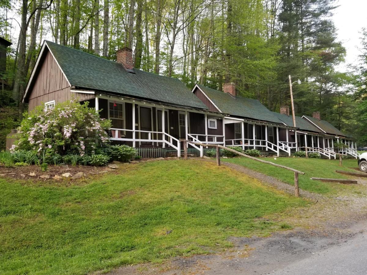 The Cabins At Healing Springs Crumpler Экстерьер фото