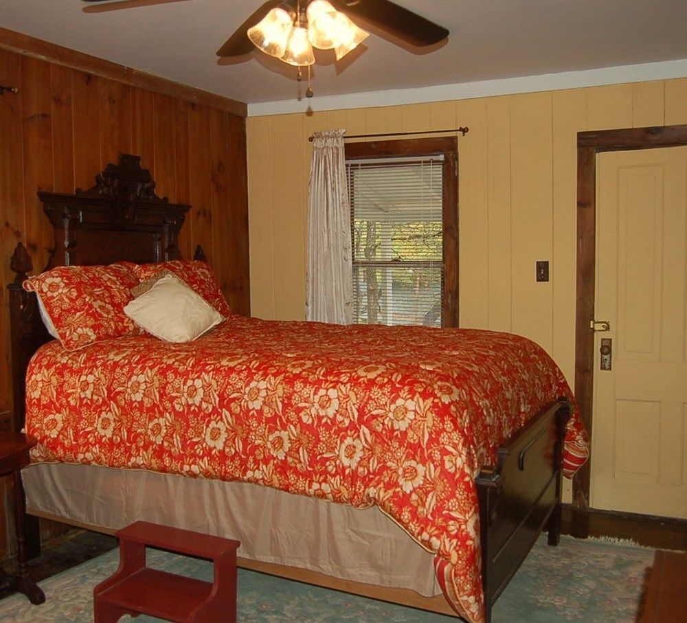 The Cabins At Healing Springs Crumpler Экстерьер фото