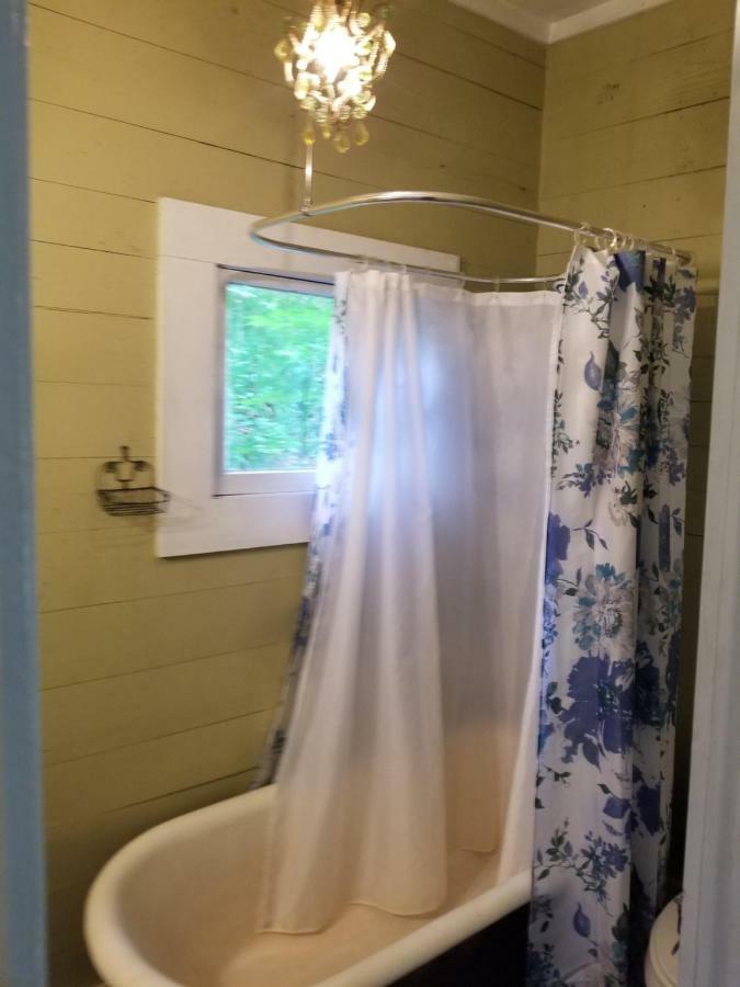 The Cabins At Healing Springs Crumpler Экстерьер фото