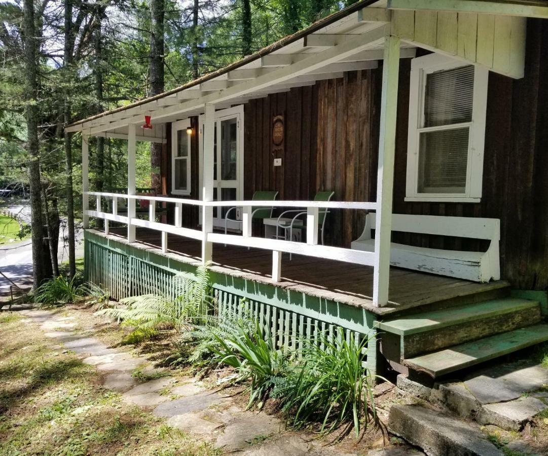 The Cabins At Healing Springs Crumpler Экстерьер фото